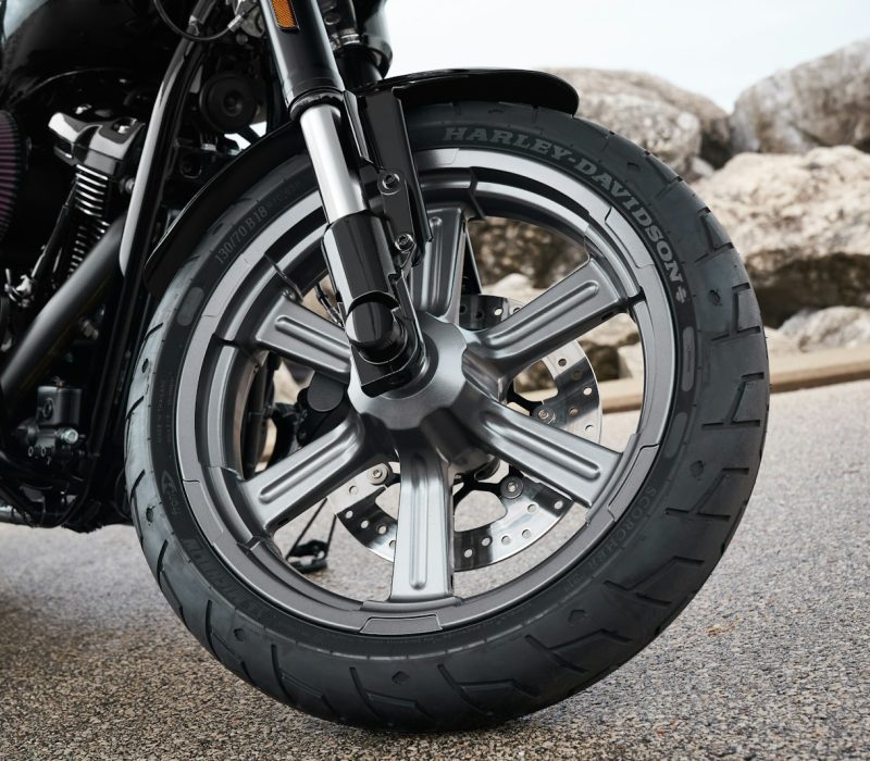 closeup photography of black motorcycle